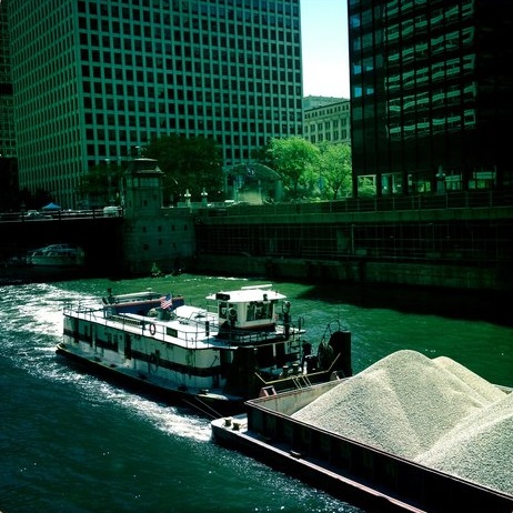 Chicago River Boat Traffic